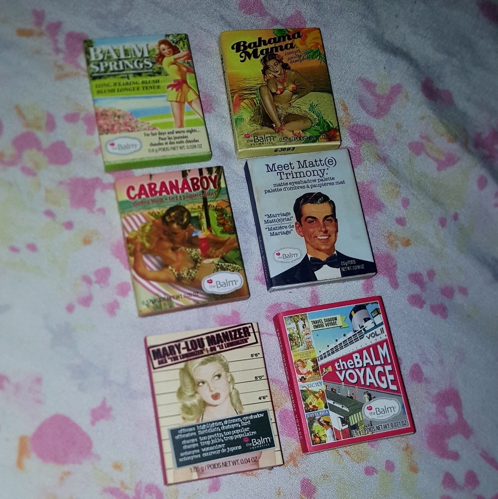 Makeup Bundle. - Picture 3 of 3